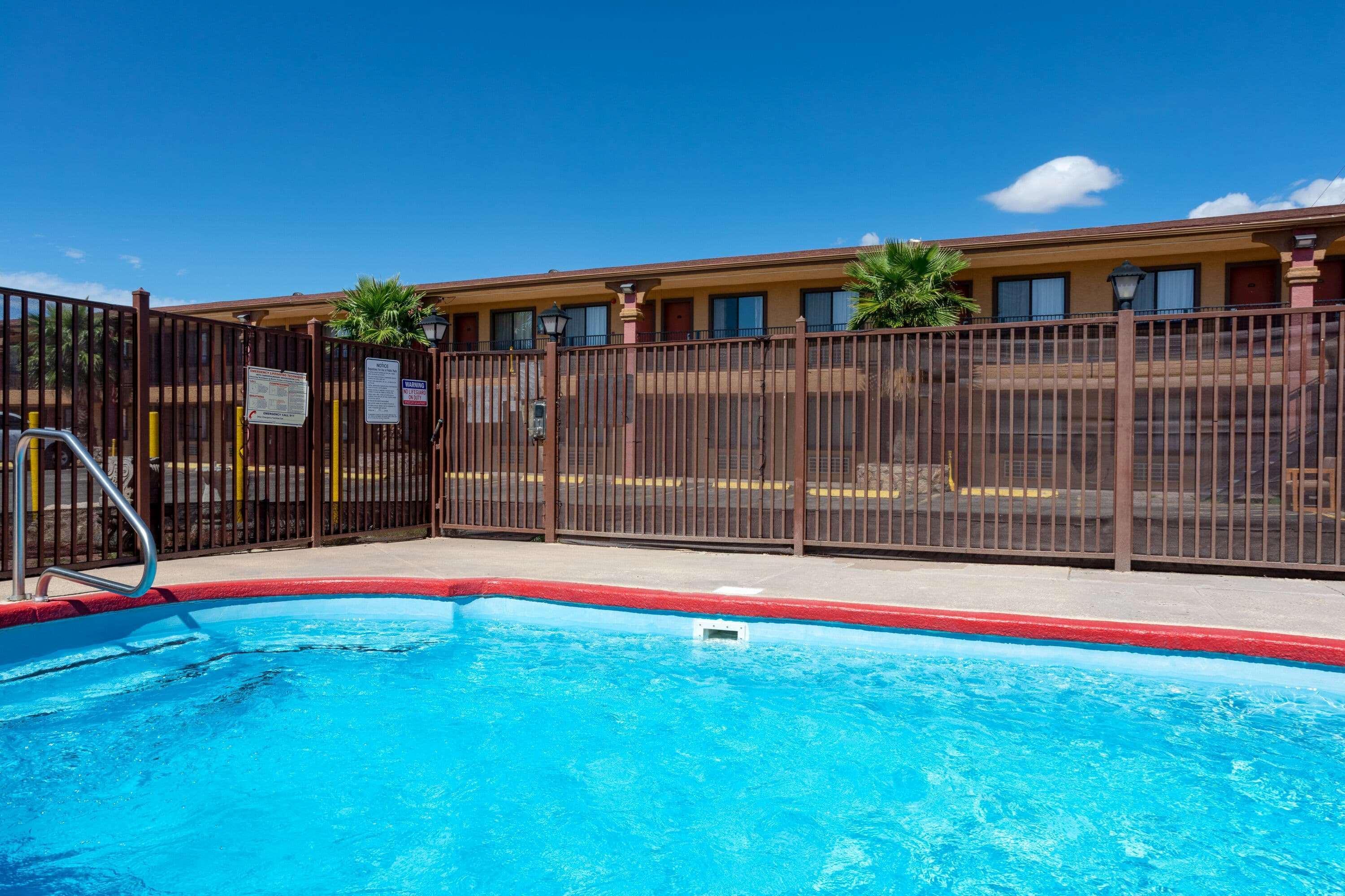 Days Inn By Wyndham Alamogordo White Sands Eksteriør billede