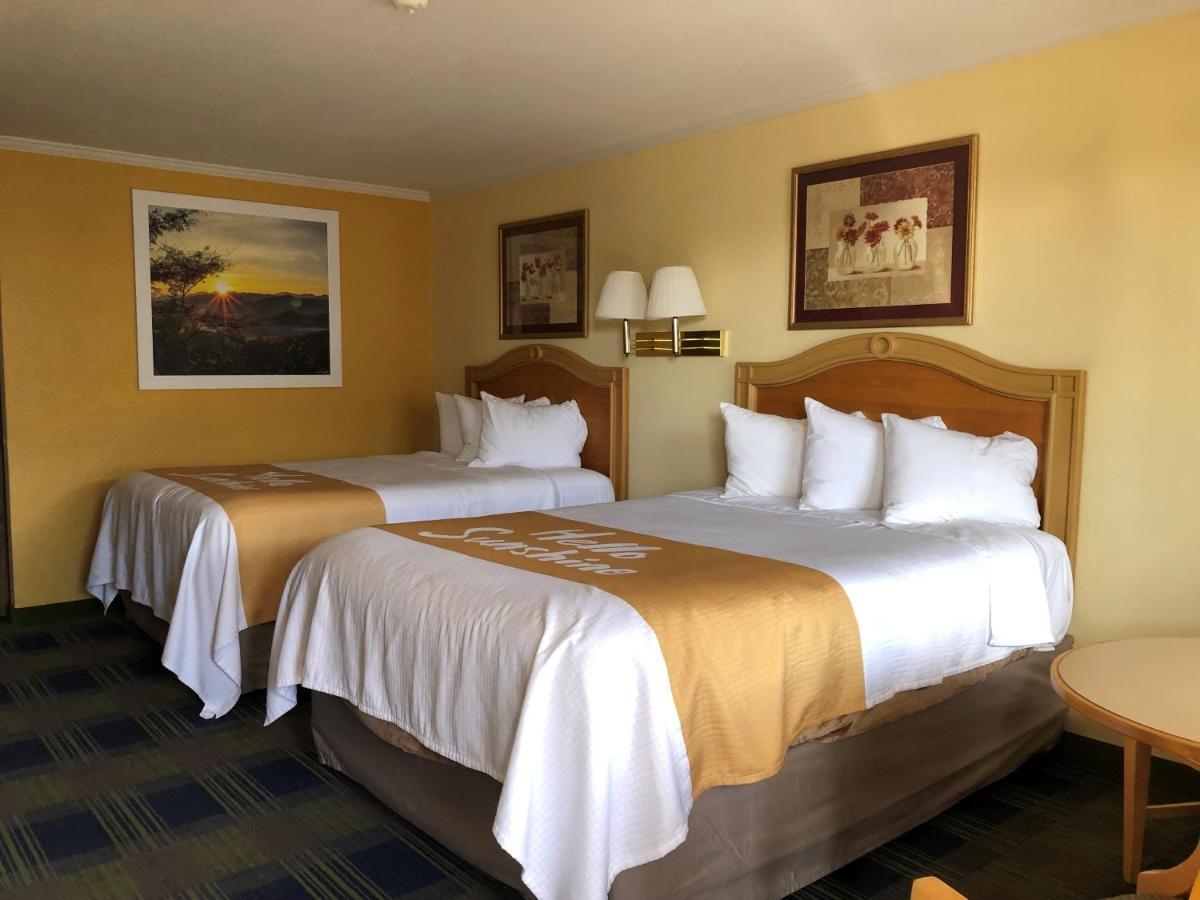 Days Inn By Wyndham Alamogordo White Sands Eksteriør billede